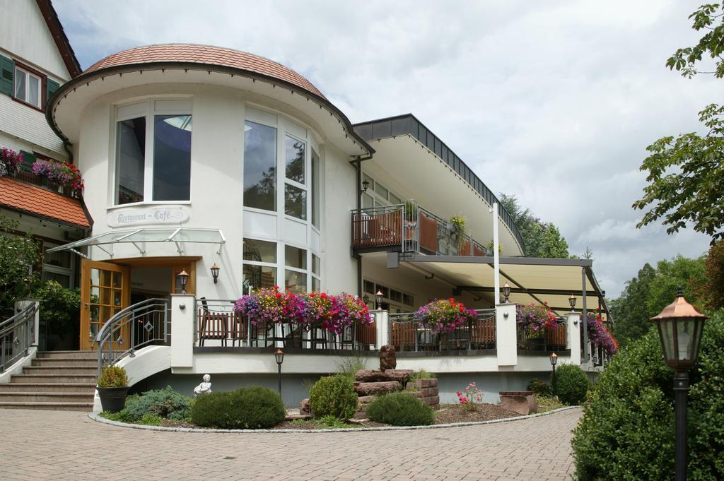 Hotel Ochsen Höfen an der Enz Esterno foto